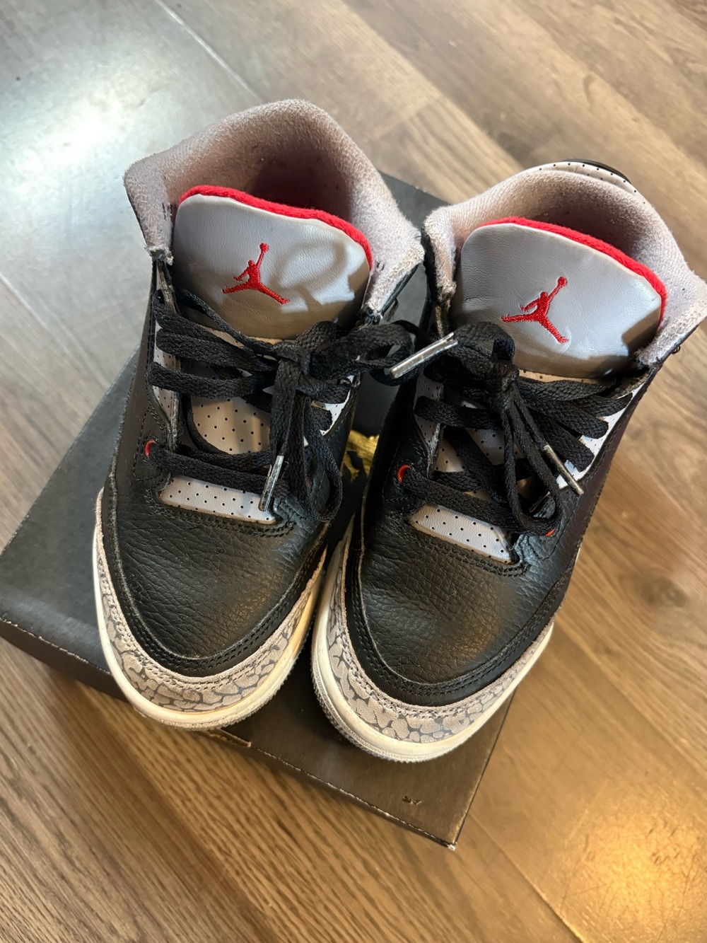 Kids Jordan 3’s